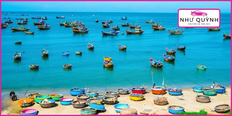 Cung đường biển đẹp với cảnh quan hấp dẫn du khách