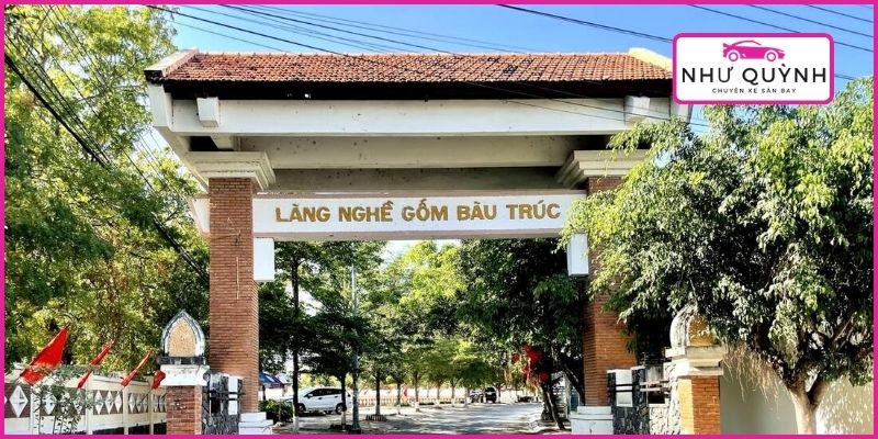 Vị trí gần trung tâm, thuận tiện kết hợp tham quan nhiều địa điểm khác